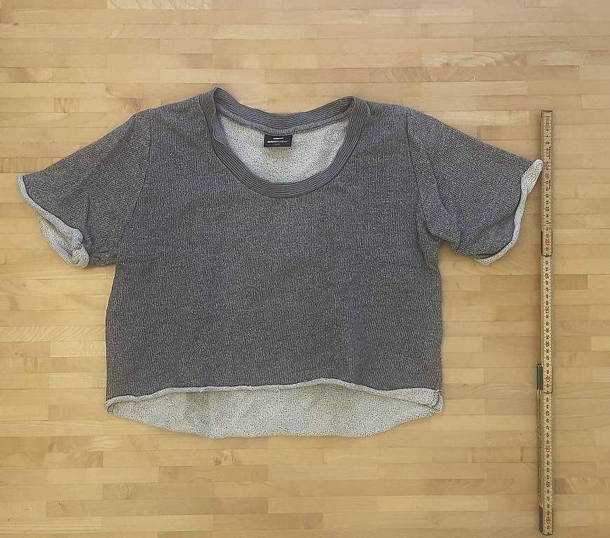 T-shirt: Cropped Shirt oversized, DrDenim, S – Nuovo (secondo la descrizione) da Bern venduto da Martina_Lisa