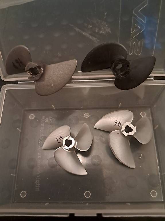 Modellismo RC: Propeller für RC Boot 4x – Nuovo (secondo la descrizione) da Lengnau BE venduto da zebra-jonny 3