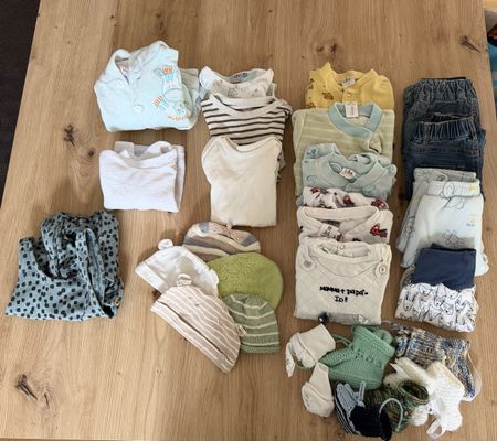 Kleiderpacket (Babykleider Grösse 50/56)