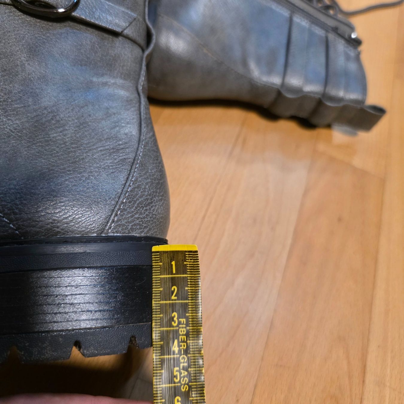 Landrover Damenschuhe: Landrover Stiefeletten Gr.41 grau – Gebraucht aus Wald ZH von CapLux 2