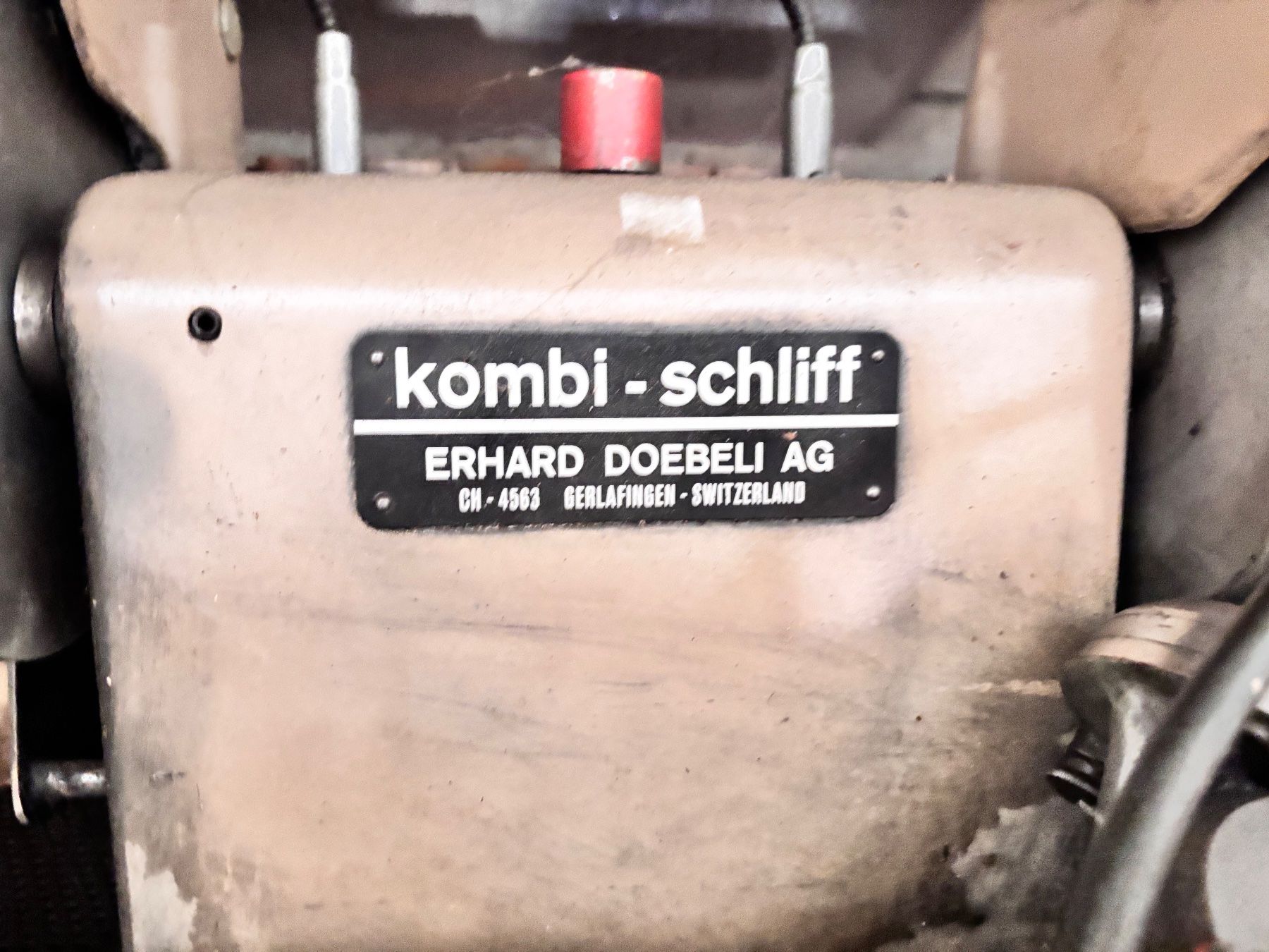Tutte le macchine: Schärfmaschine Kombi Schliff – Usato da Spiez venduto da kitekat 4