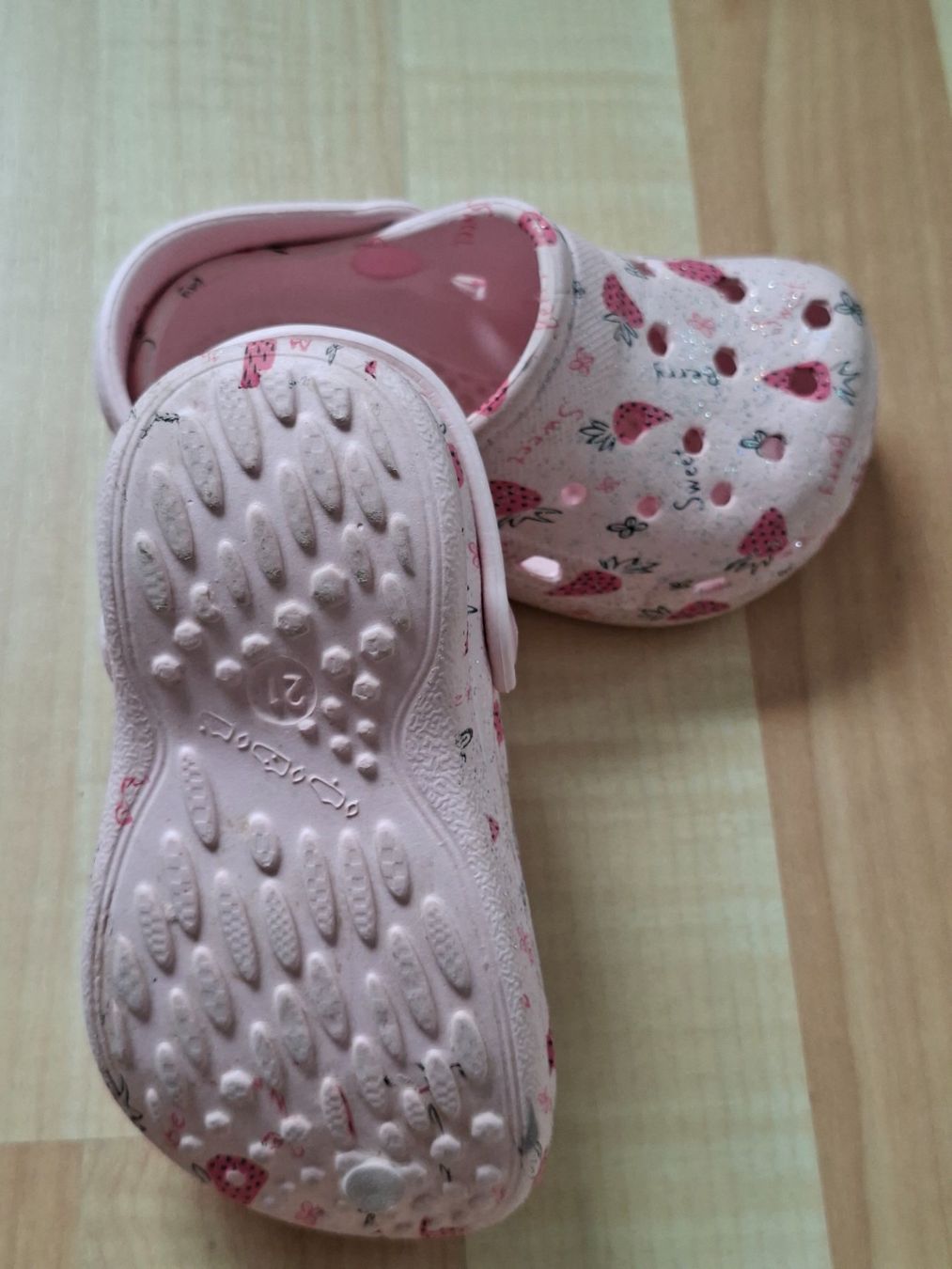 Scarpe per ragazze: Graceland Clogs Gr. 21 &  Esprit Sneaker Gr. 22 – Usato da Niederlenz venduto da ion_gv7d 3