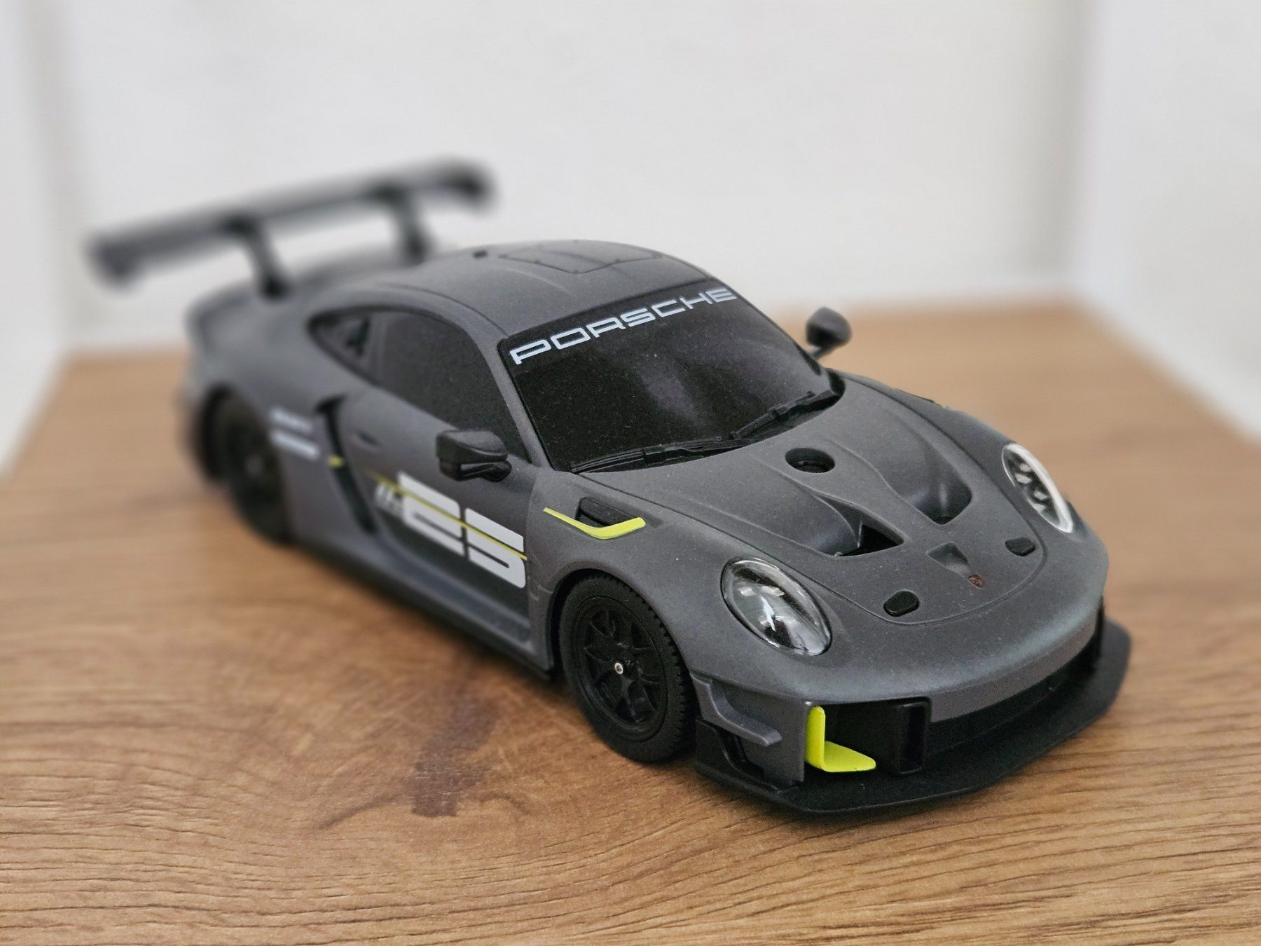 Porsche Modellini d'auto: Porsche 911 GT2 RS CS25 – Nuovo e nell'imballaggio originale da Männedorf venduto da go-rs484