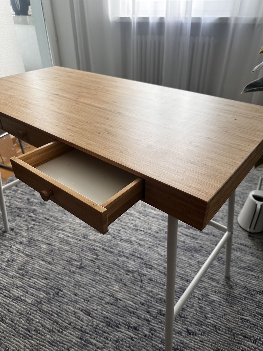Scrivanie: Ikea Schreibtisch Bambus  – Usato da Zürich venduto da hus_2sc5 1