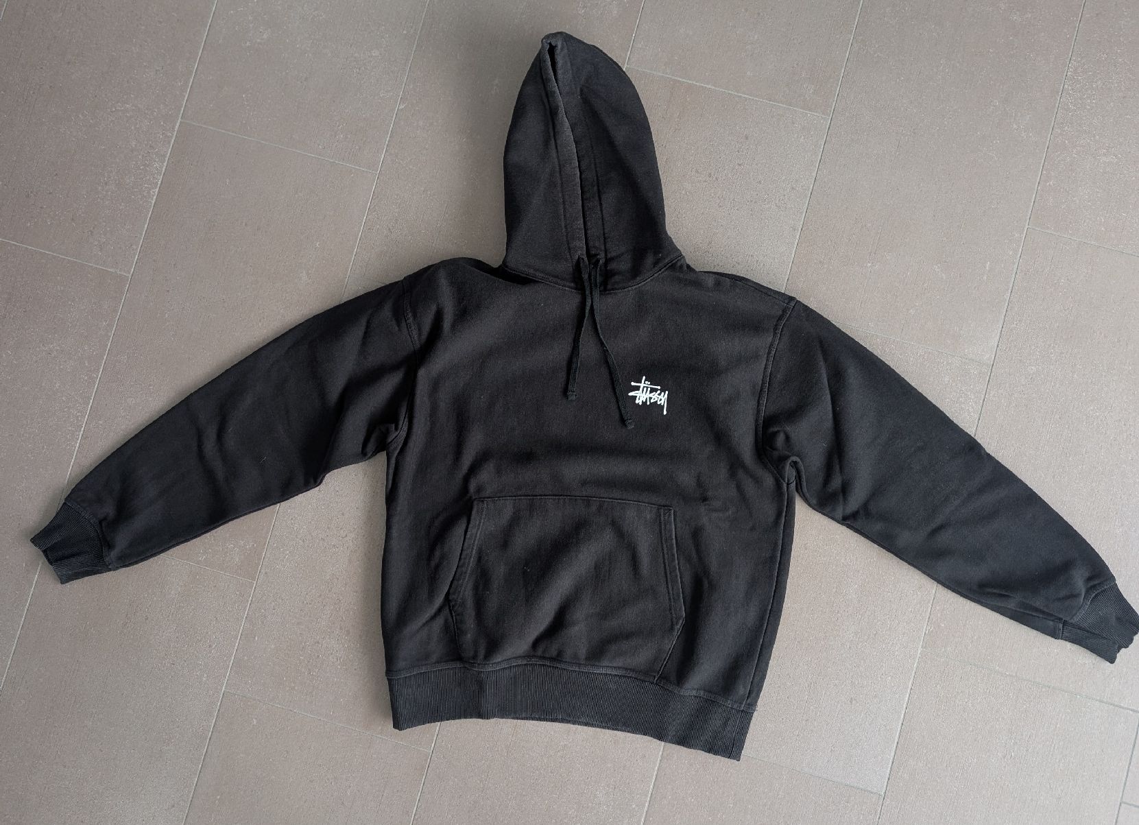 Stüssy Maglioni & Felpe: Schwarzer Stüssy Hoodie, Grösse M – Nuovo (secondo la descrizione) da Luzern venduto da simonf1