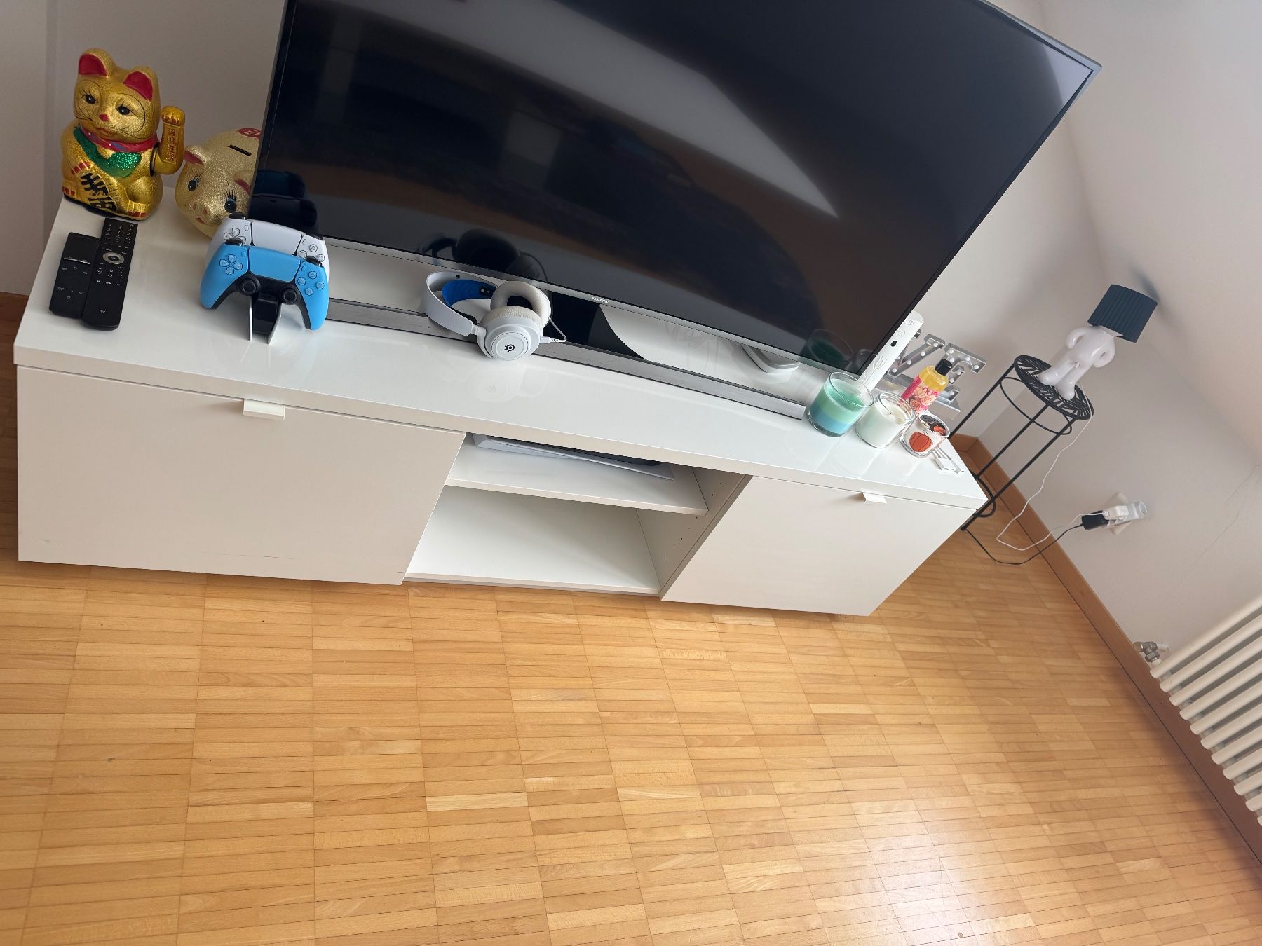 Ikea Mobili TV: TV-Kommode mit Schubladen – Usato da Feuerthalen venduto da SandricH.