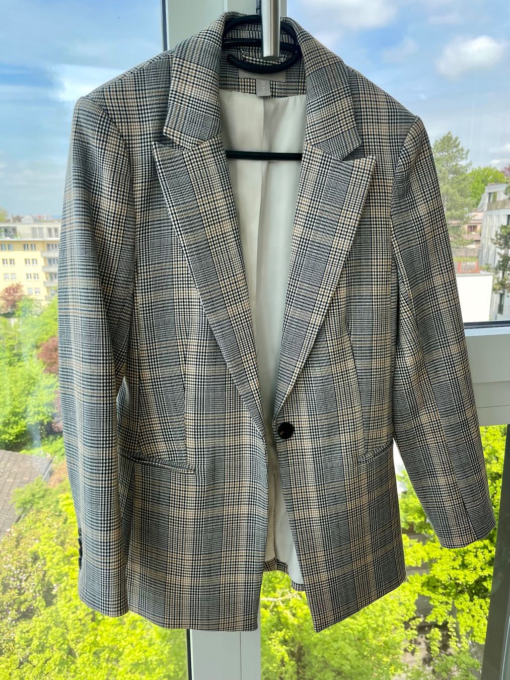 H&M Jacken: klassischer Blazer von H&M – Gebraucht aus Zollikon von pitpat02