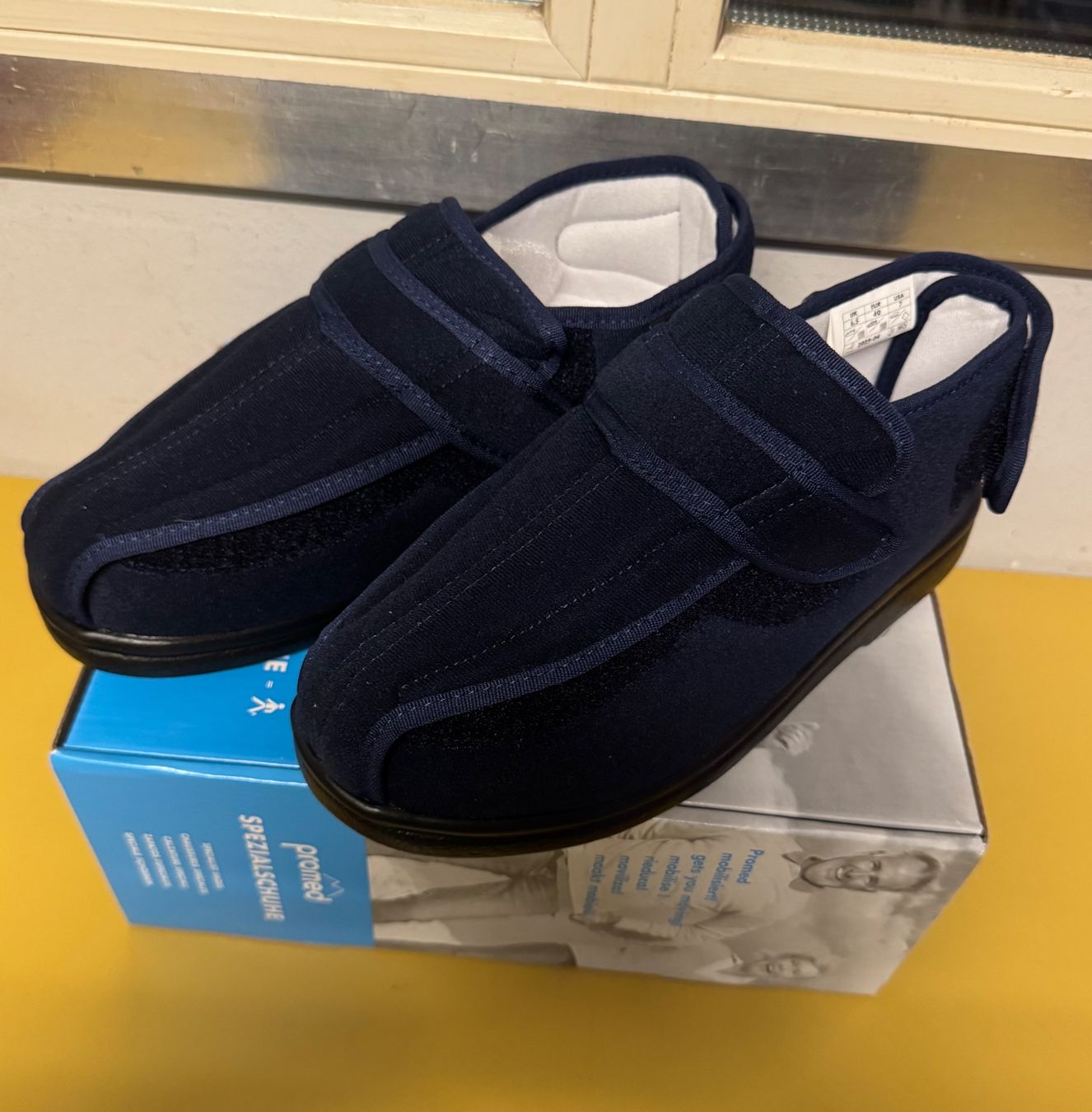Scarpe da uomo: Promed Spezialschuhe Grösse 40 neu – Nuovo (secondo la descrizione) da Schlieren venduto da Freundlich02 2