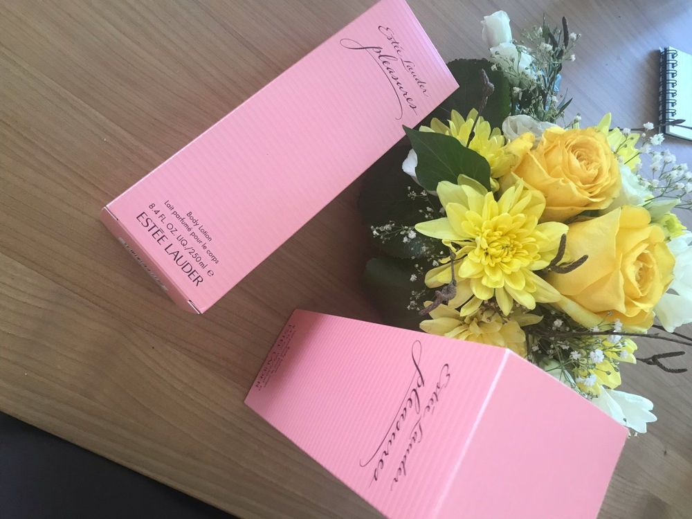 Pleasures Estée Lauder body lotion 250 ml originalverpackt Kaufen auf