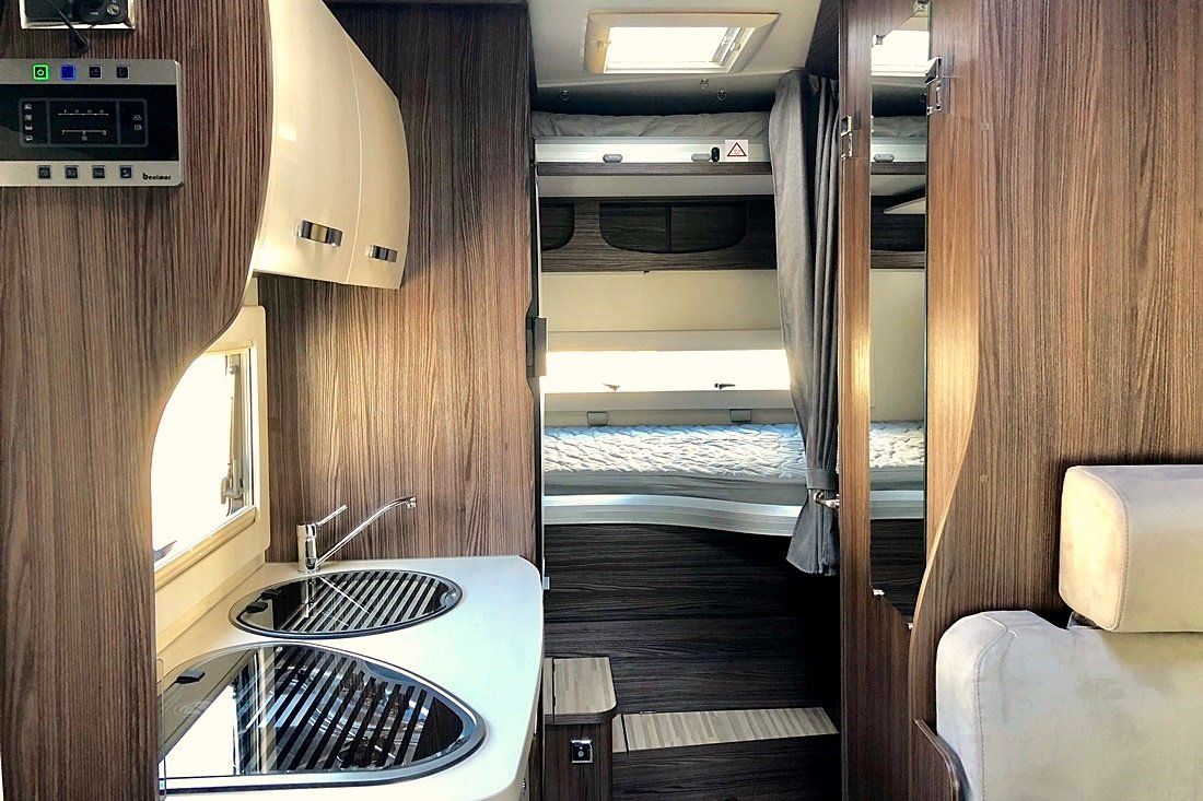 Ford Veicoli da campeggio: Camper mieten - mit Ausrüstung – Nuovo (secondo la descrizione) da Birrwil venduto da Freedomcamper 6