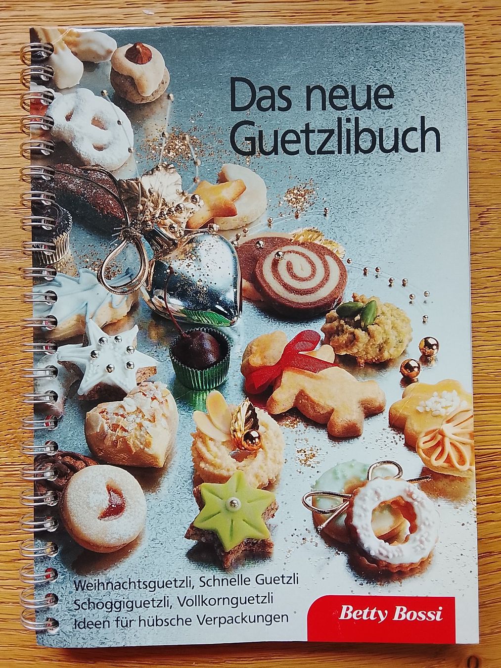 Libri: Guetzlibuch Betty Bossi – Nuovo (secondo la descrizione) da St. Gallen venduto da Fluros