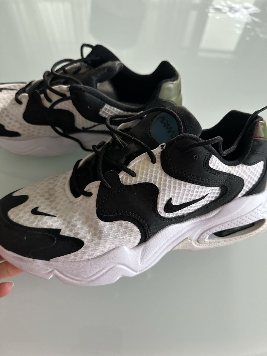 Nike Scarpe da donna: Nike Air Max Size 40, White and Black – Usato da Kloten venduto da gab_jl5l
