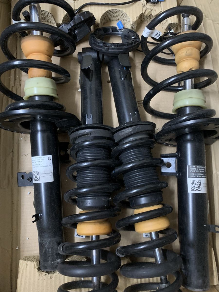 BMW Tutti pezzi di ricambio auto: Original Stossdämpfer vom BMW X3 M Competition – Nuovo (secondo la descrizione) da Ellikon an der Thur venduto da Bali1999 2