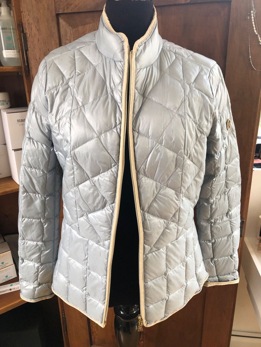 Michael Kors Vestes: Michael Kors Steppjacke hellblau – Neuf (Voir description) à Arlesheim par leyRum4.5