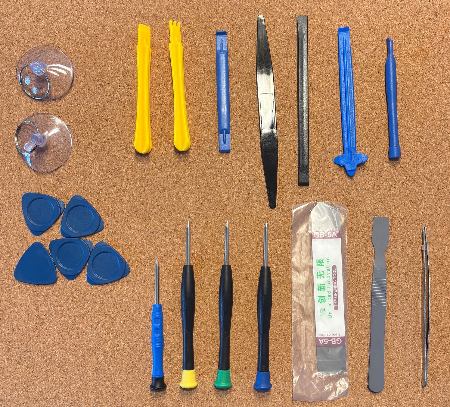 Tutti gli attrezzi: Handy Reparatur Werkzeug Set 21-teilig iPhone & Android – Nuovo e nell'imballaggio originale da Sonterswil venduto da dwidi