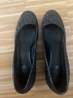 Sparkly Michael Kors Flats - Size 8 - Perfect condition