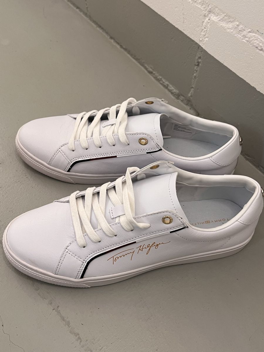 Tommy Hilfiger Scarpe da uomo: Tommy Hilfiger Sneaker Leder Gr. 40 weiss – Nuovo (secondo la descrizione) da Winterthur venduto da ChicMarkt 1