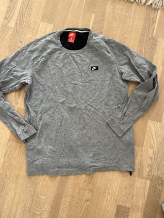 Nike: leichter Pullover oder gefüttertes langarm T shirt L