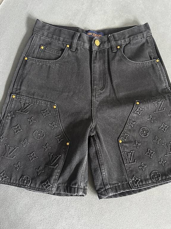 Pantaloni: LV Carpenter Shorts – Nuovo e nell'imballaggio originale da Lupfig venduto da CEichi812