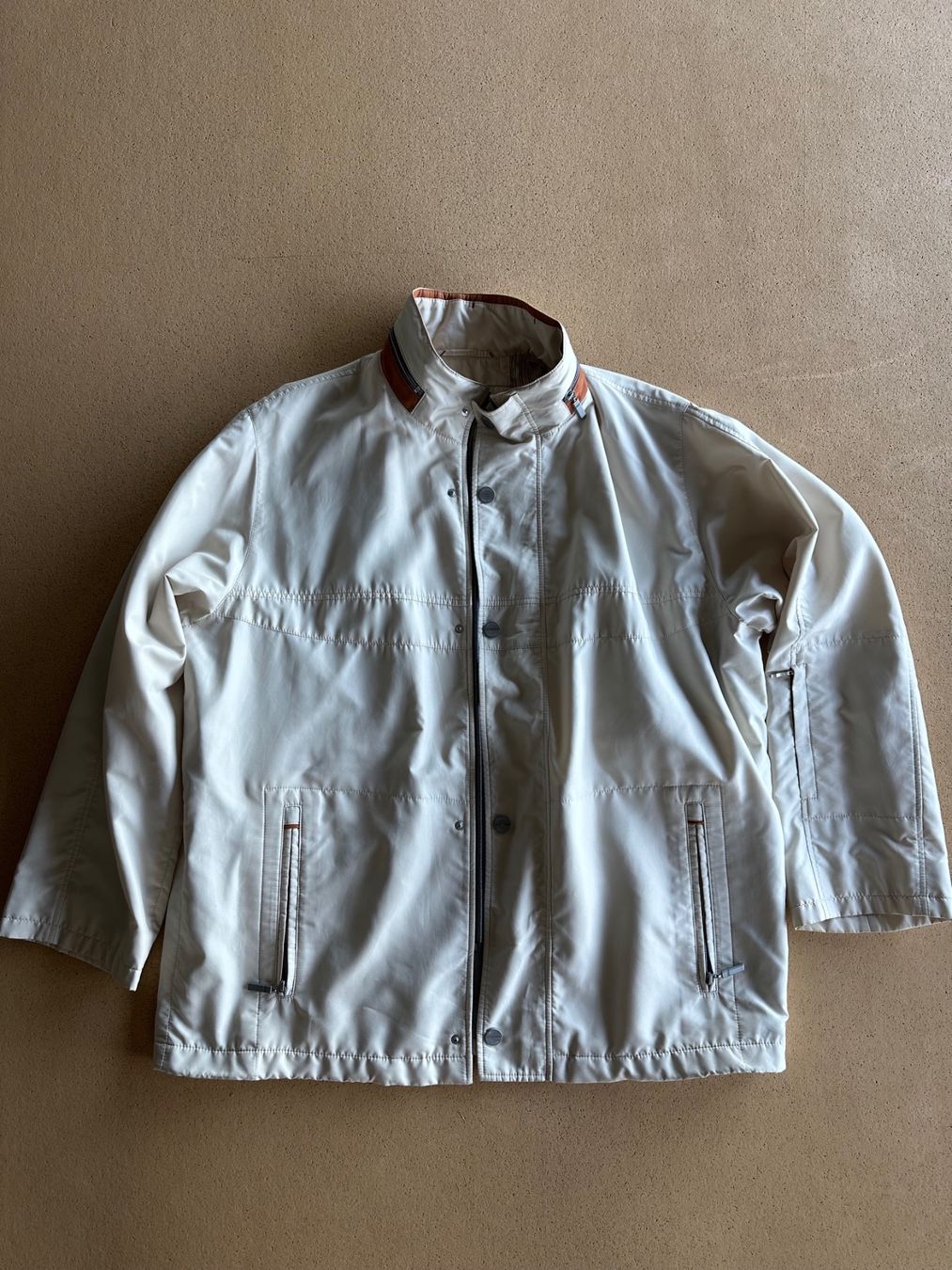 Giacche: Veste Dortmund, taille 56 – Usato da St-Gingolph venduto da GoldenKeys