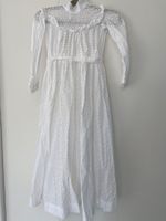 Antikes Erstkommunionkleid St. Galler Spitze  Lochstickerei