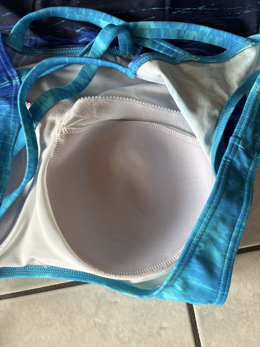 Lascana Costumi da bagno & Bikini: Badekleid Lascana Gr. 44B – Usato da Nottwil venduto da wasserlufterde 3