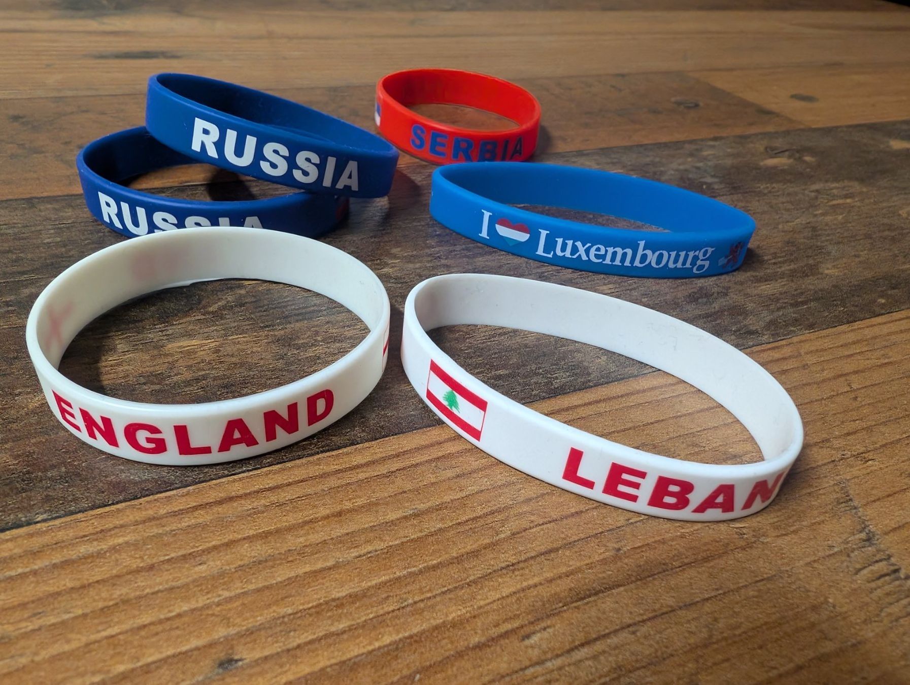 Bracciali & Braccialetti: Armbänder Set mit Länderflaggen – Usato da Neuenhof venduto da mlw_w98j 3