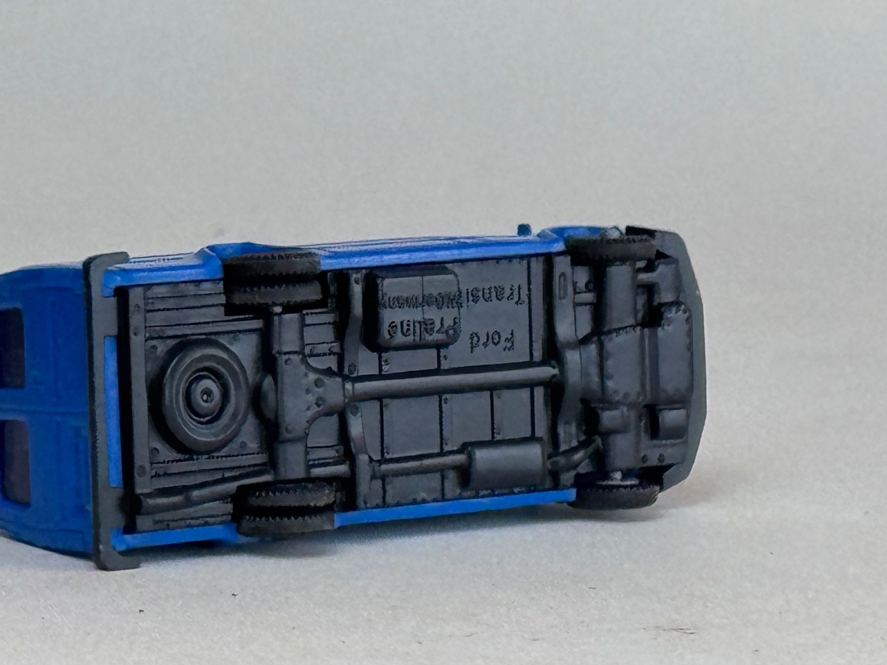 Modellini d'auto: VE1-  Praline Ford Transit Revell – Usato da Elm venduto da Wikmtz 2