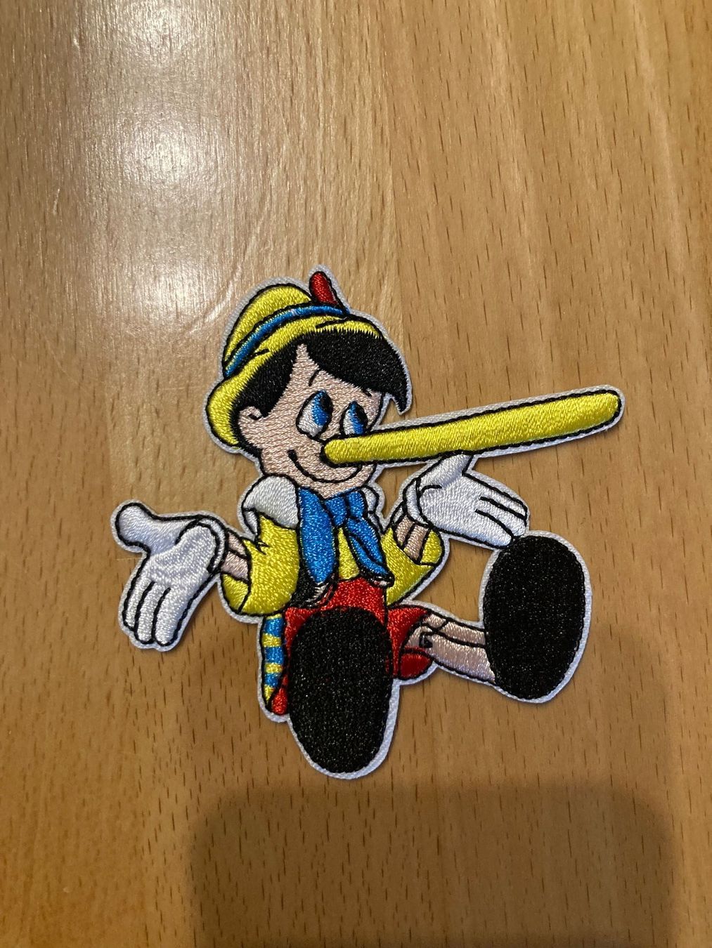 Toppe: Cartoon Patch Sticker Aufnäher 26 – Nuovo (secondo la descrizione) da Horn venduto da abutre72