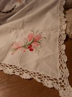 hübsche kleine TISCHDECKE