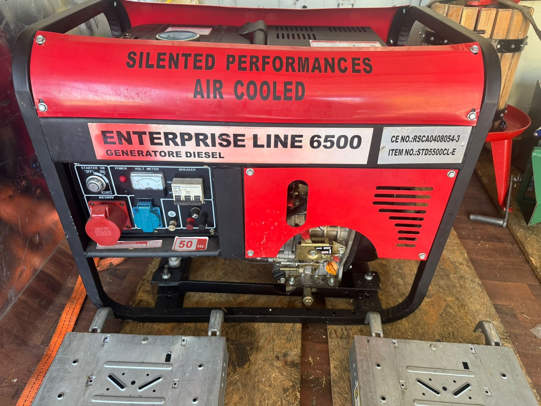 Generatori di corrente: Stromgenerator Enterprise Line 6500 Diesel Luftgekühlt – Usato da Pratteln venduto da An6ic9