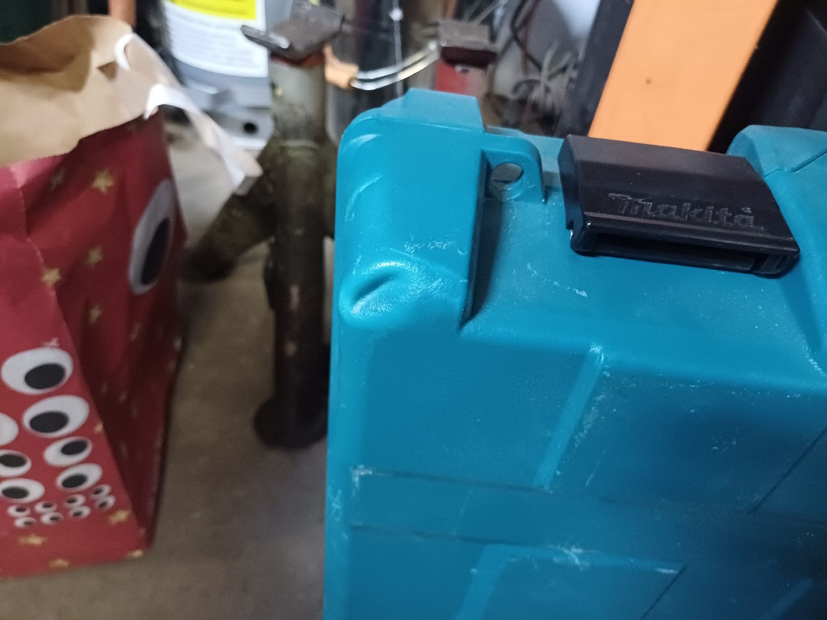 Valigie: 3 Makitakoffer Leer – Usato da Wangenried venduto da Recycler94 5