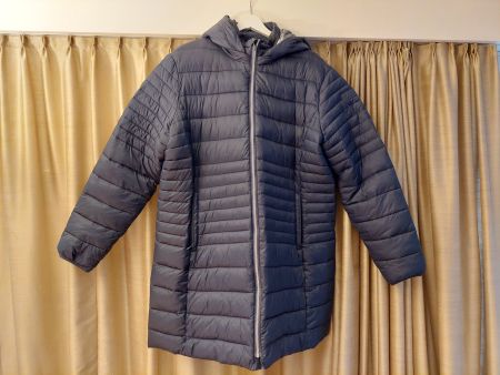 Warme, lange Winterjacke Gr. 50/4XL mit Kapuze, neuwertig
