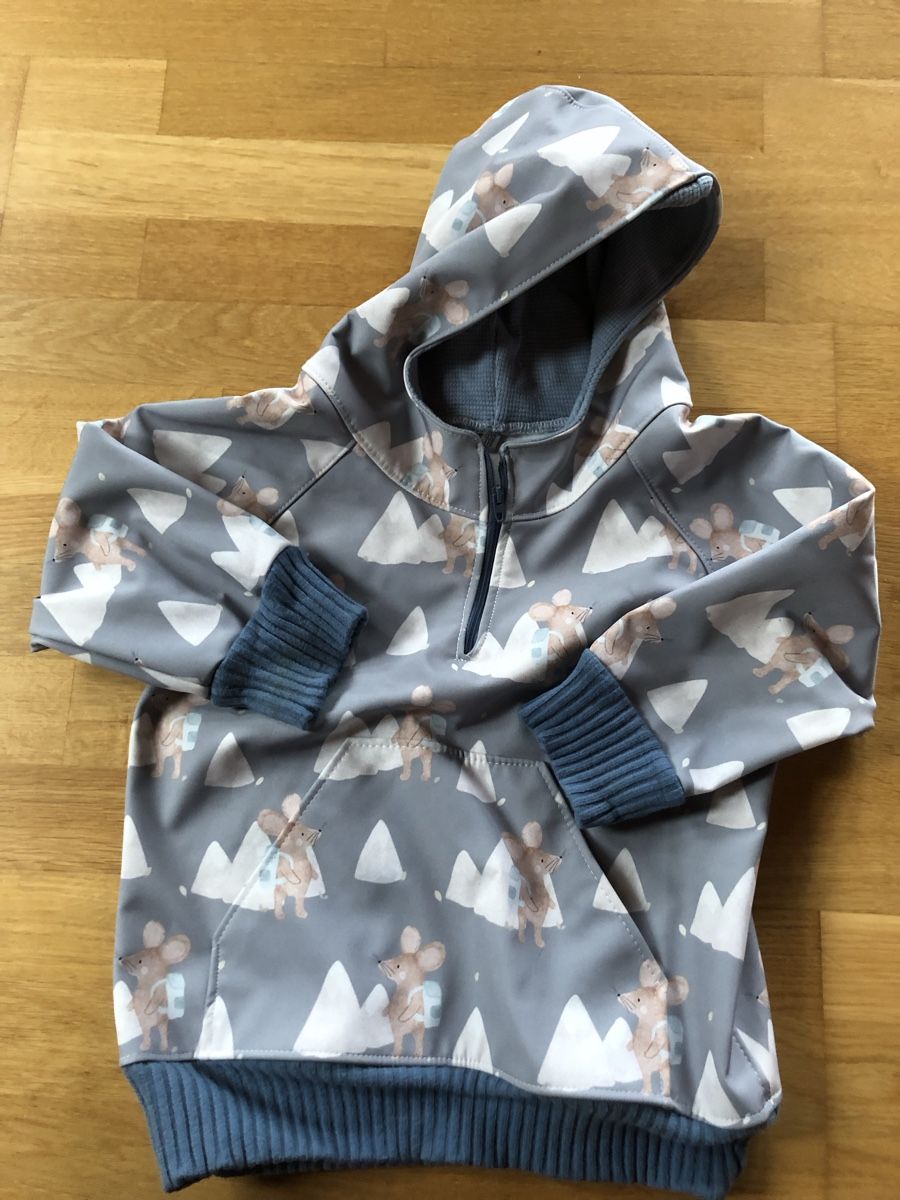 Giacche & Cappotti: Softshell Jacke neu handgenäht 110/116 – Nuovo (secondo la descrizione) da Vordemwald venduto da dominiqueh. 1