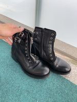 Schwarze Boots mit Schnallen, Gr. 37, silka, made in italy