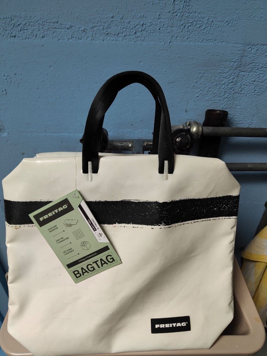 Freitag Zaini: Freitag-Rucksack Pete F201-X – Nuovo (secondo la descrizione) da Winterthur venduto da 1rainbow54