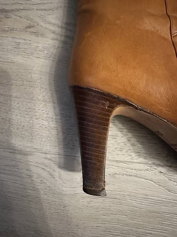 Scarpe da donna: Bottes en cuir taille 36,5 – Usato da Gimel venduto da Cindy2018 4