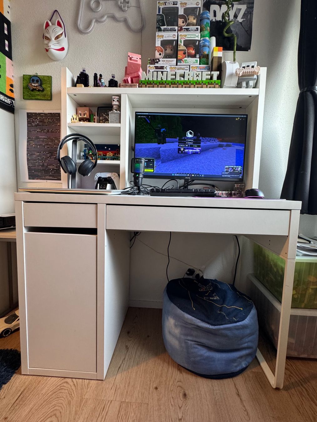 Schreibtische: MICKE Schreibtisch IKEA – Gebraucht aus Ostermundigen von Explorer5