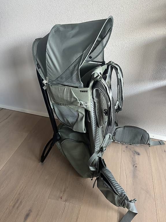 Porte-bébés ventraux & dorsaux: Thule Sapling Kindertragerucksack - wie neu – D'occasion à Alpnach Dorf par jos_thc2 1
