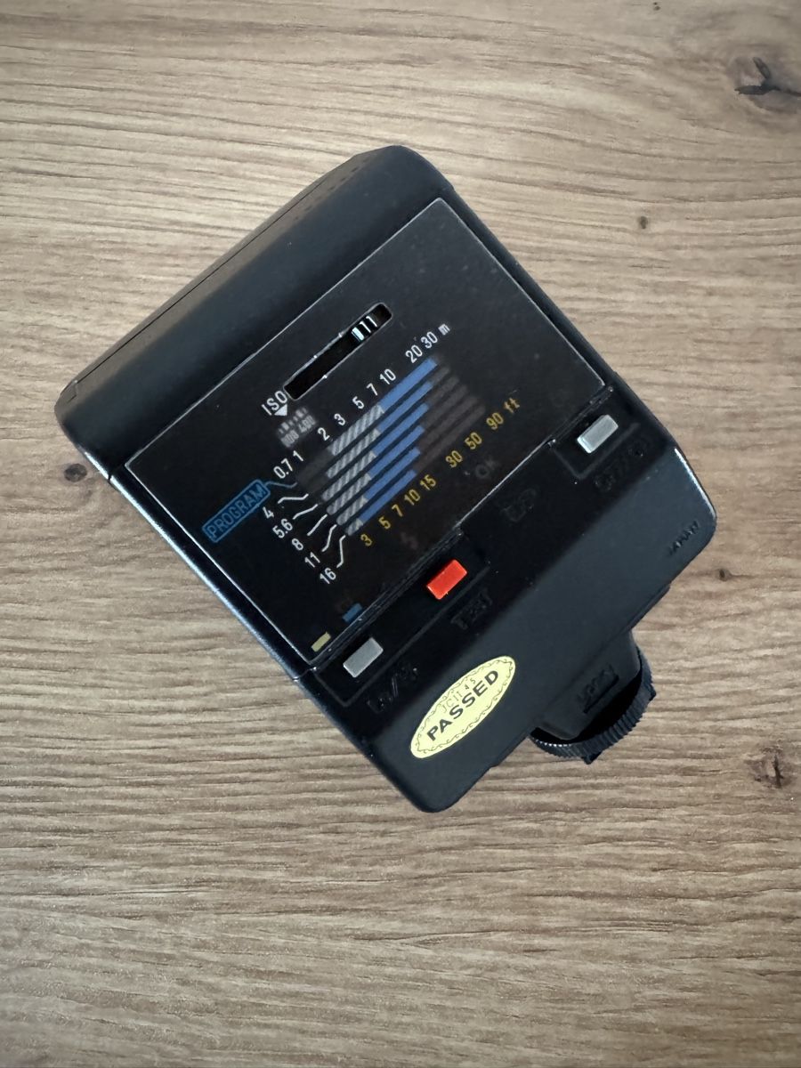 Minolta Flash: Minolta Aufsteckblitz – Usato da Zürich venduto da mat_rw96 1