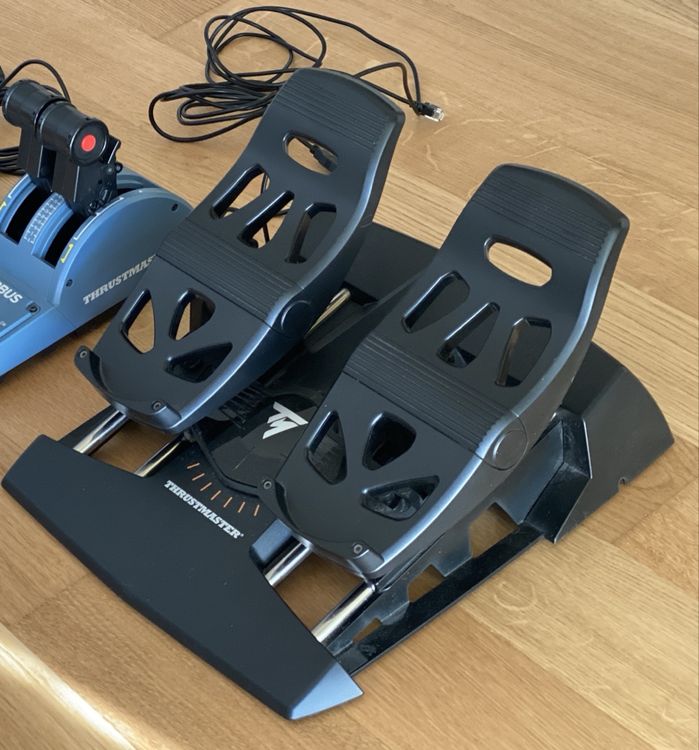 Thrustmaster TFRP Rudder Pedals (Gebraucht) in Pfäffikon ZH für CHF 49 ...