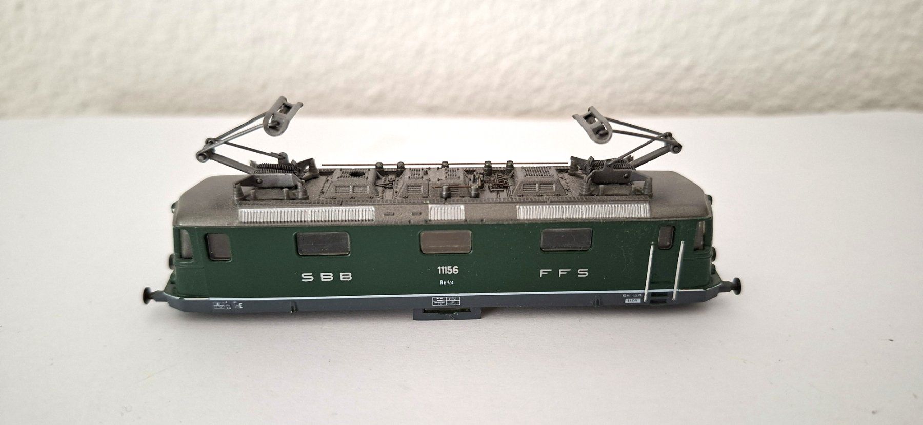 Modelleisenbahnen: Arnold Re 4/4 SBB Gehäuse 11156 – Gebraucht aus Biberist von Ntrains
