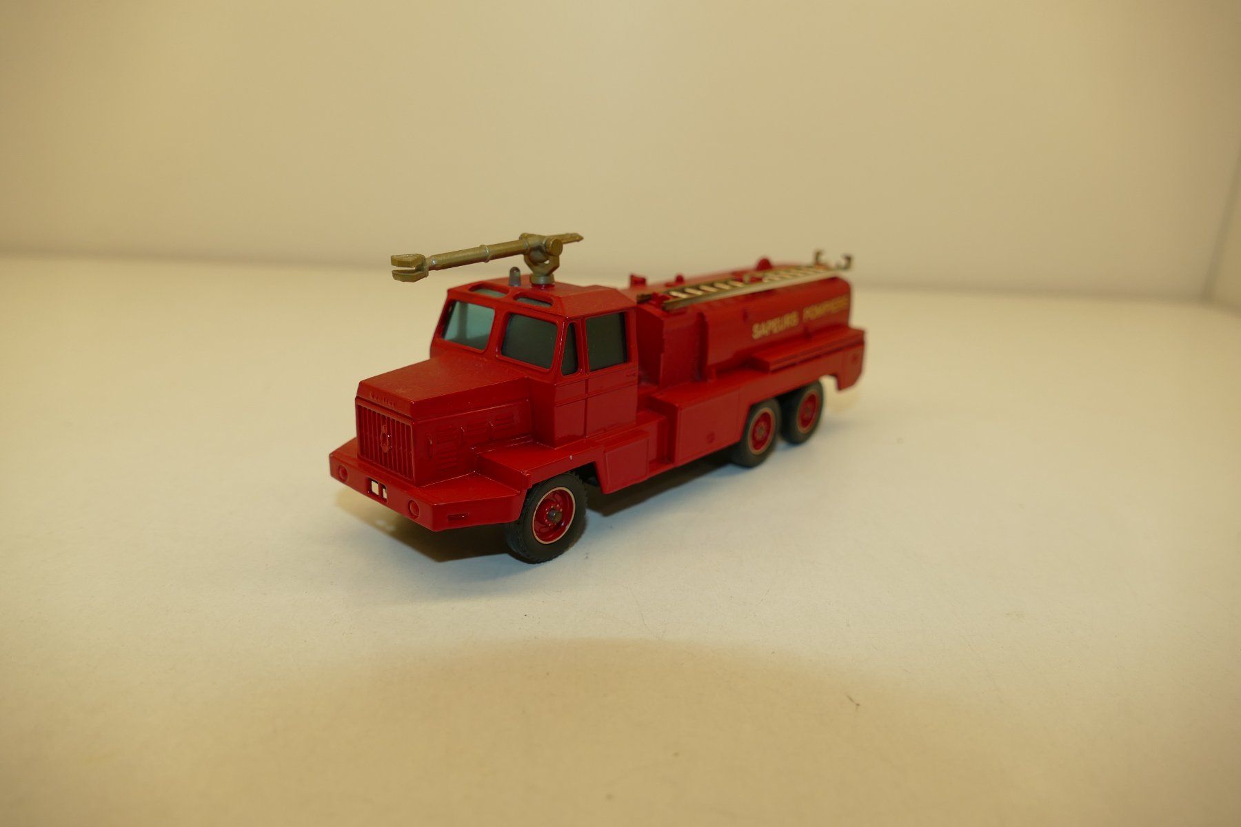 Solido Modellautos: Solido 1:50: Berliet lance mousse GBC34 – Gebraucht aus Niederhasli von rail-duerst
