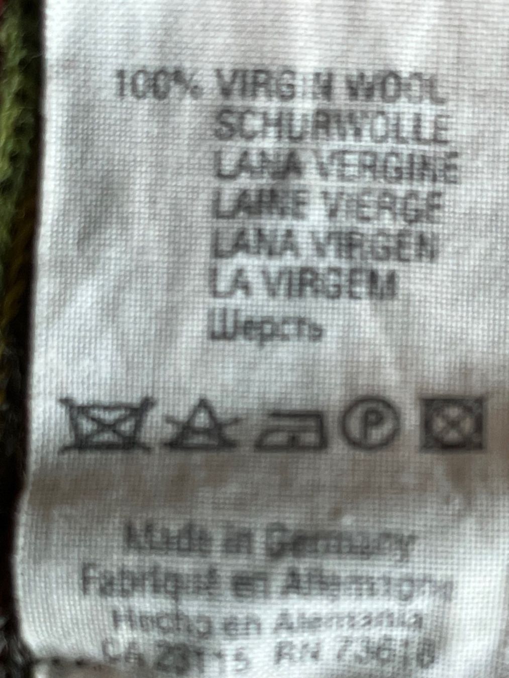 Hugo Boss Foulard & Sciarpe: Hugo BOSS Schal – Usato da Cham venduto da SPORTSMOTION 2