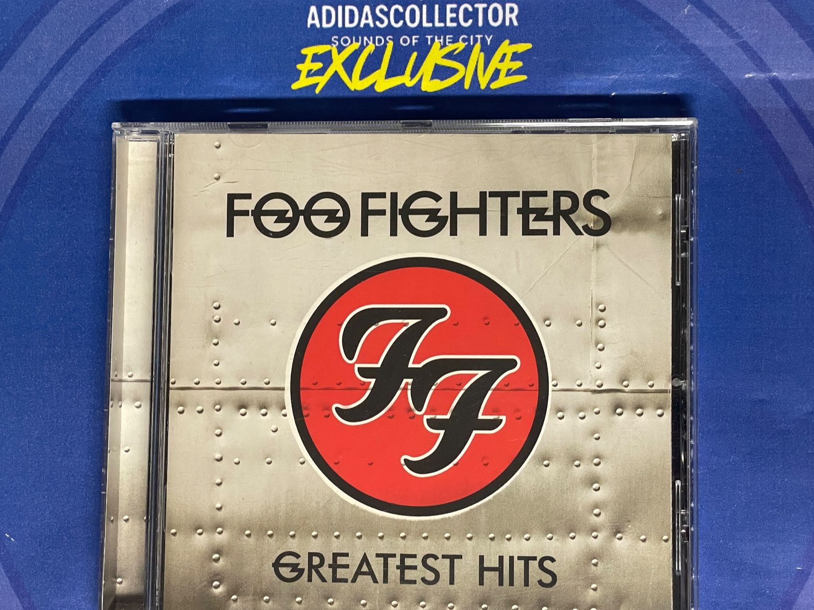 CDs: Foo Fighters – Greatest Hits – D'occasion à Muri b. Bern par AdidasCollector