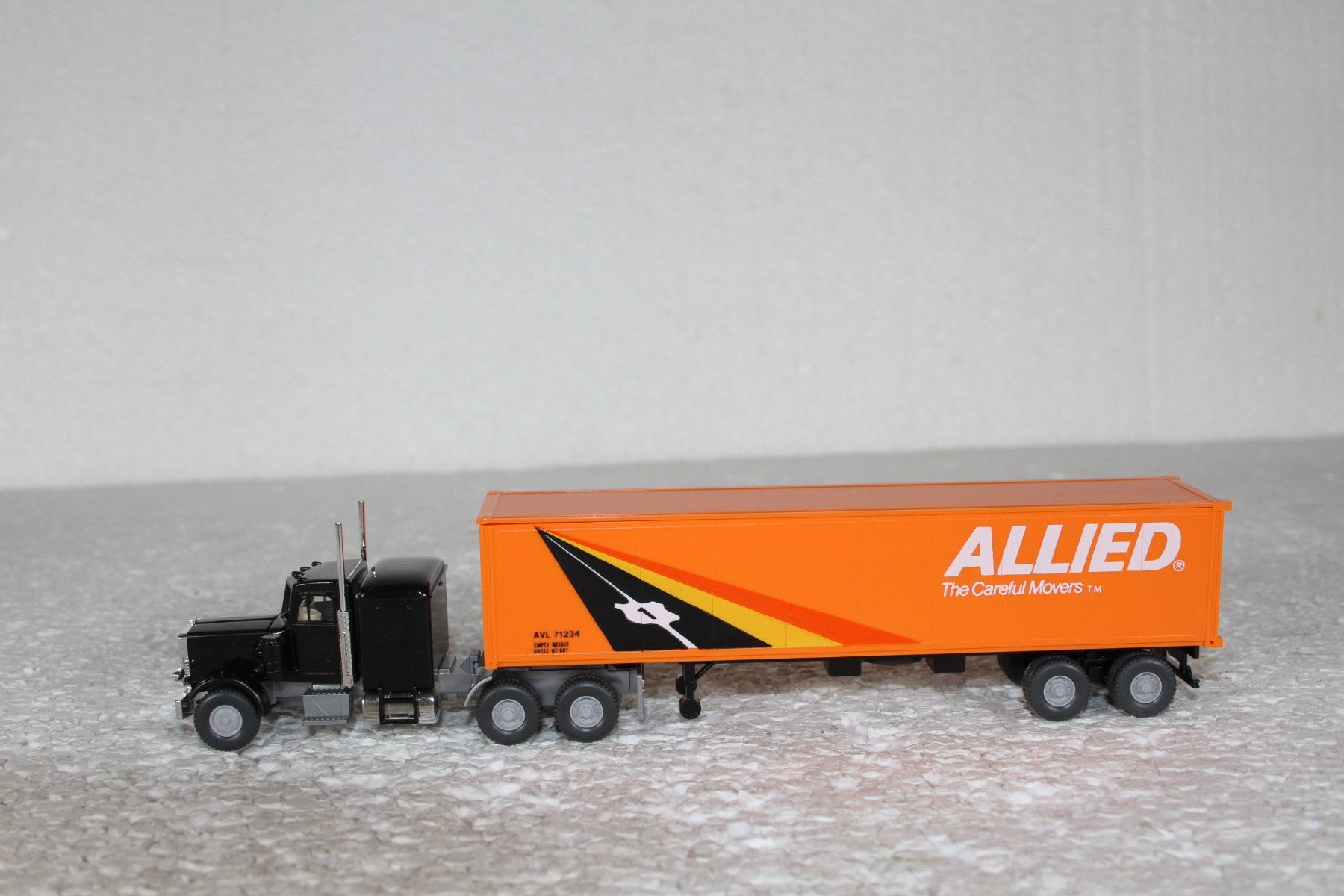Wiking Modellautos: Wiking Sattelzug Peterbilt ALLED mit Chromteilen – Gebraucht aus Triesen von gleis8