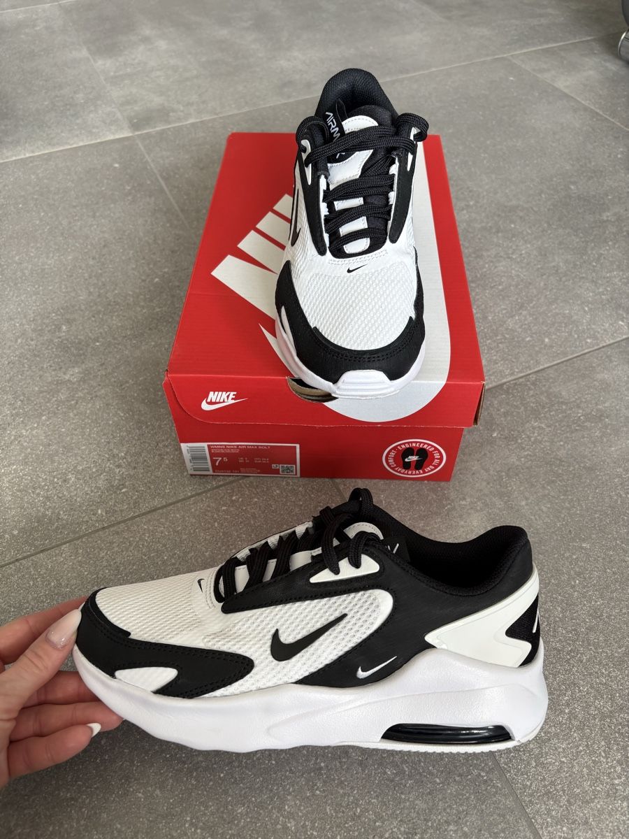Nike Damenschuhe: Nike Air Max Bolt 38.5 - like new – Neu (gemäss Beschreibung) aus Poliez-le-Grand von mila011