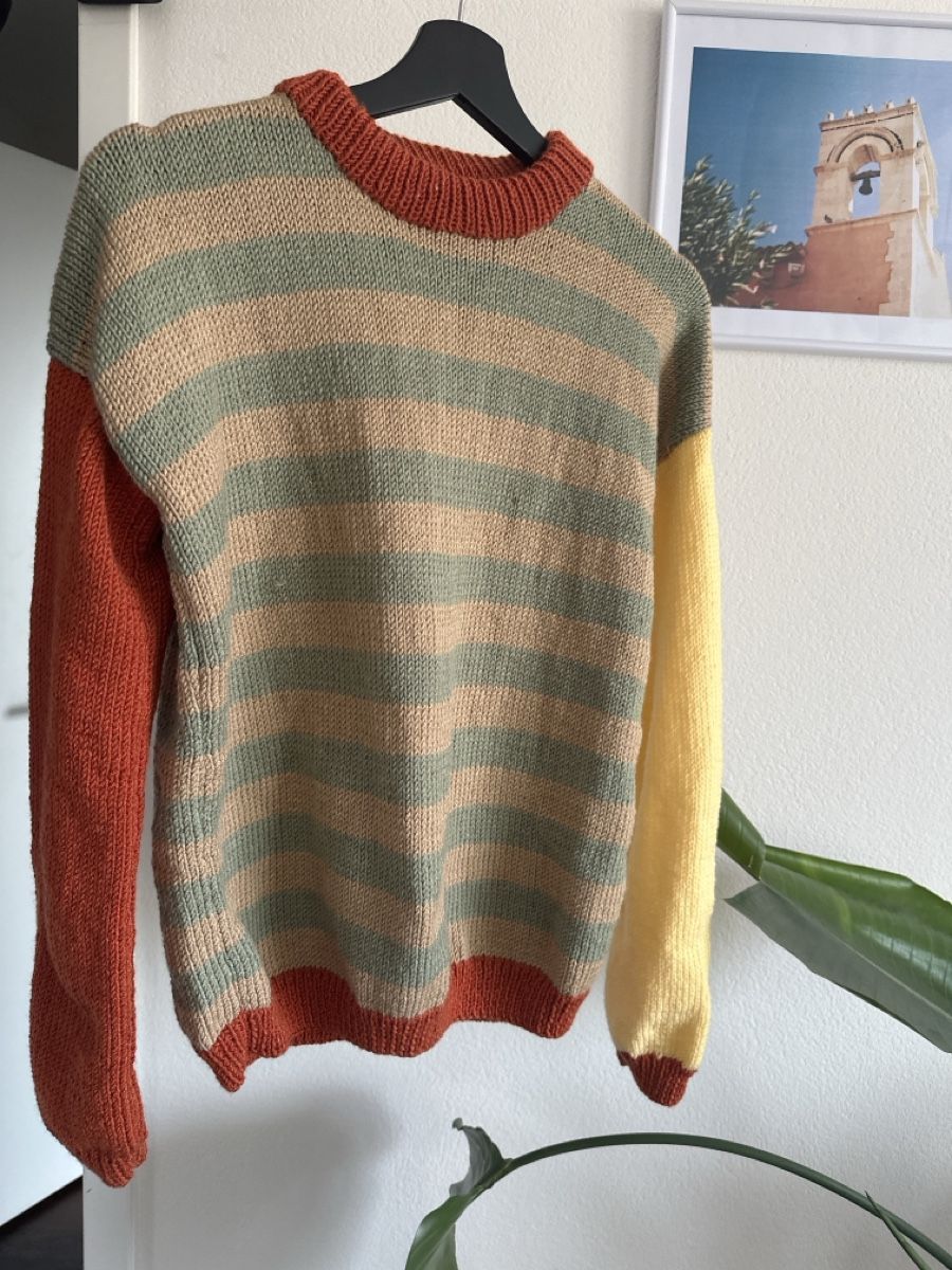 Pullover & Sweatshirts: Pullover selbstgestrickt – Neu und originalverpackt aus Dietikon von dry_2hwf 2