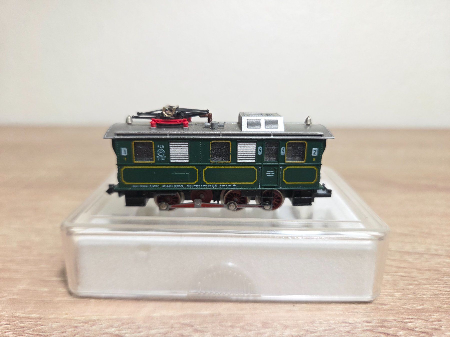 Fleischmann Modellini di ferrovie: Fleischmann N 7306 E-Lok PZB – Usato da St-Aubin-Sauges venduto da Lo_Go