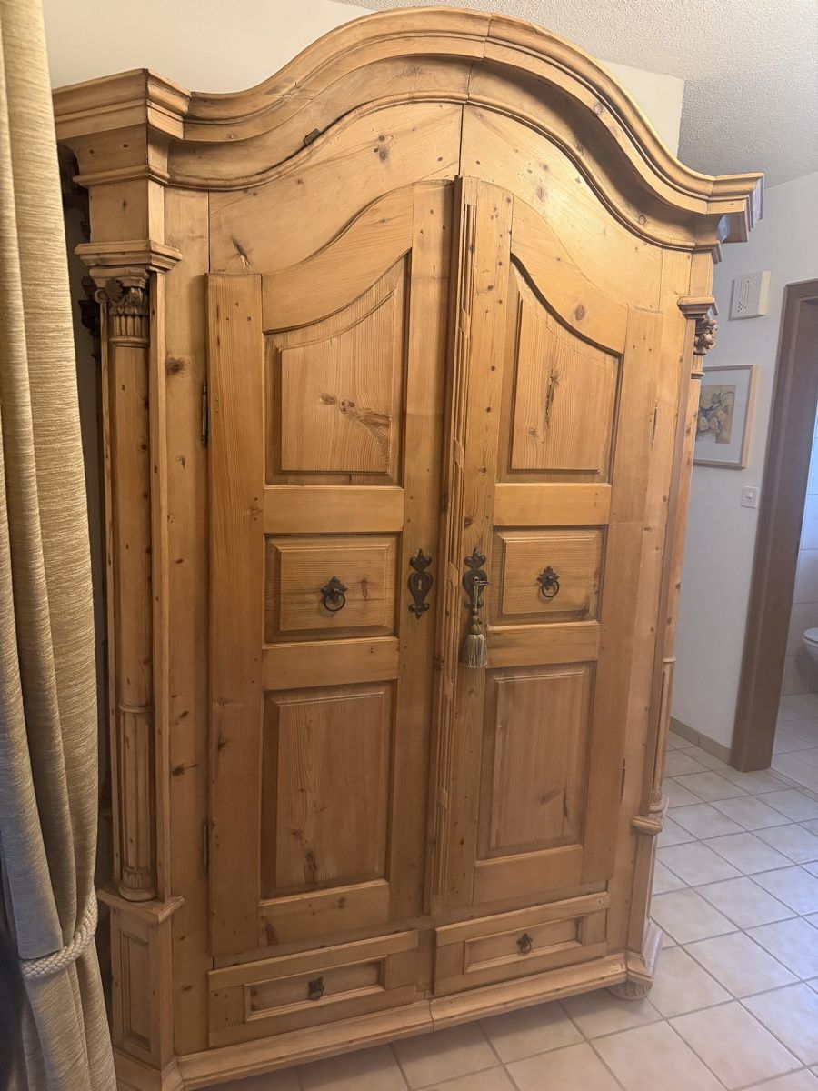 Schränke: Alte Schrank  – Gebraucht aus Kollbrunn von Jani2015